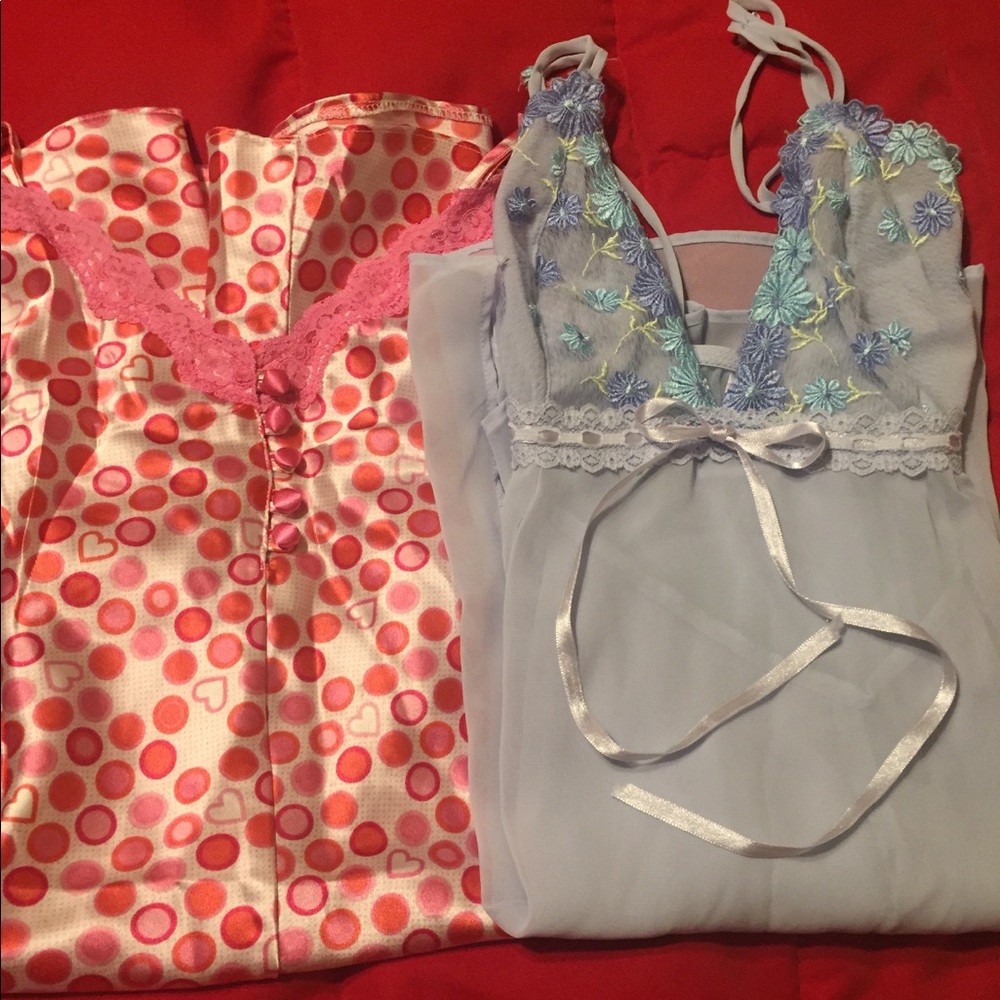 🌹Bundle of 2 silky nightys.